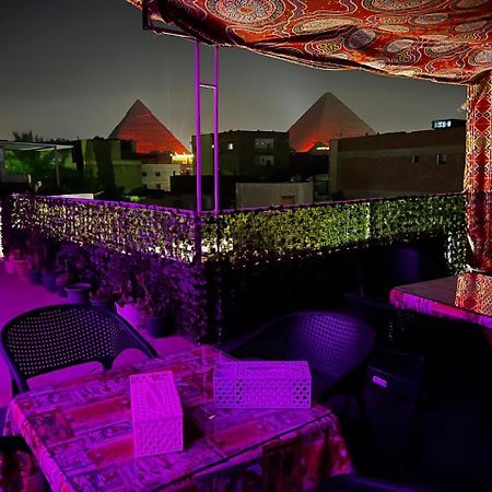 לינה וארוחת בוקר Kafret el-Gabal Jana Pyramids View In 3 מראה חיצוני תמונה