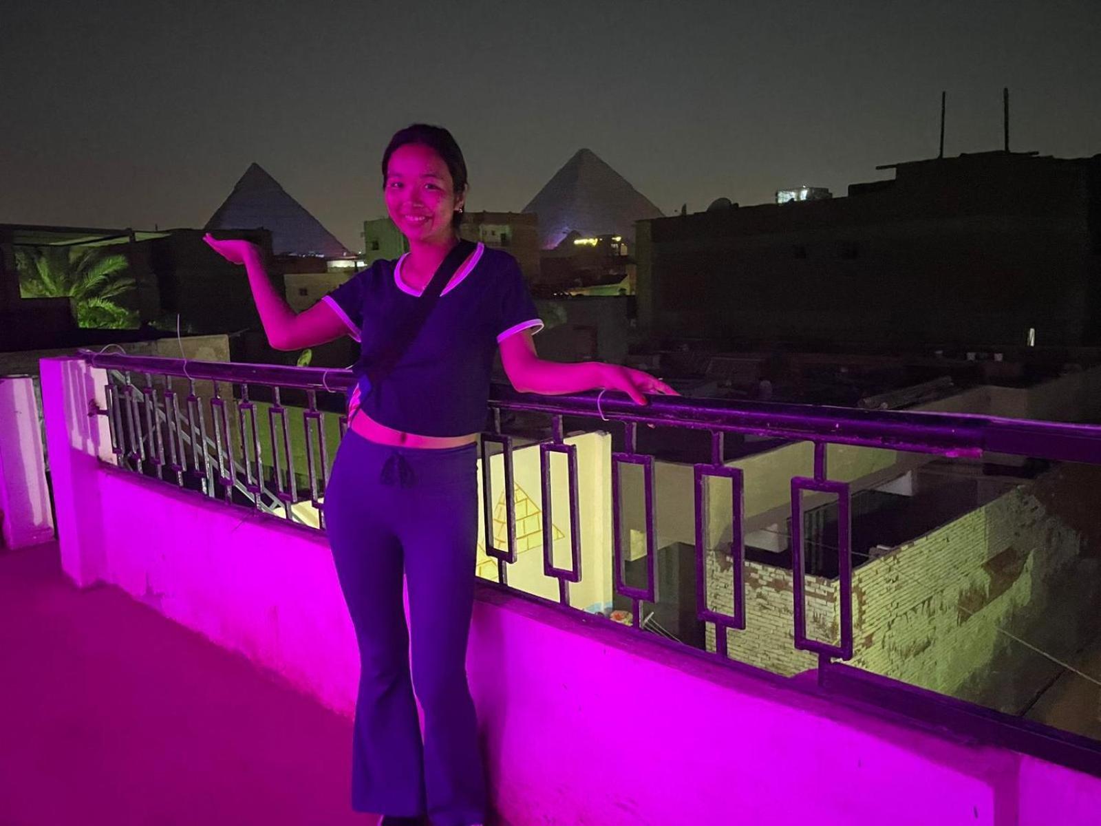 לינה וארוחת בוקר Kafret el-Gabal Jana Pyramids View In 3 מראה חיצוני תמונה